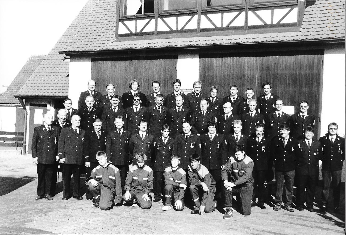 Gruppenbild der Feuerwehr Forth 1972