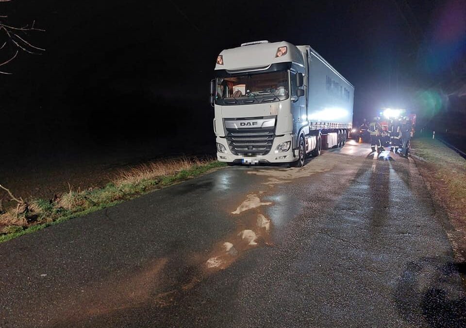 auslaufender Kraftstoff aus LKW
