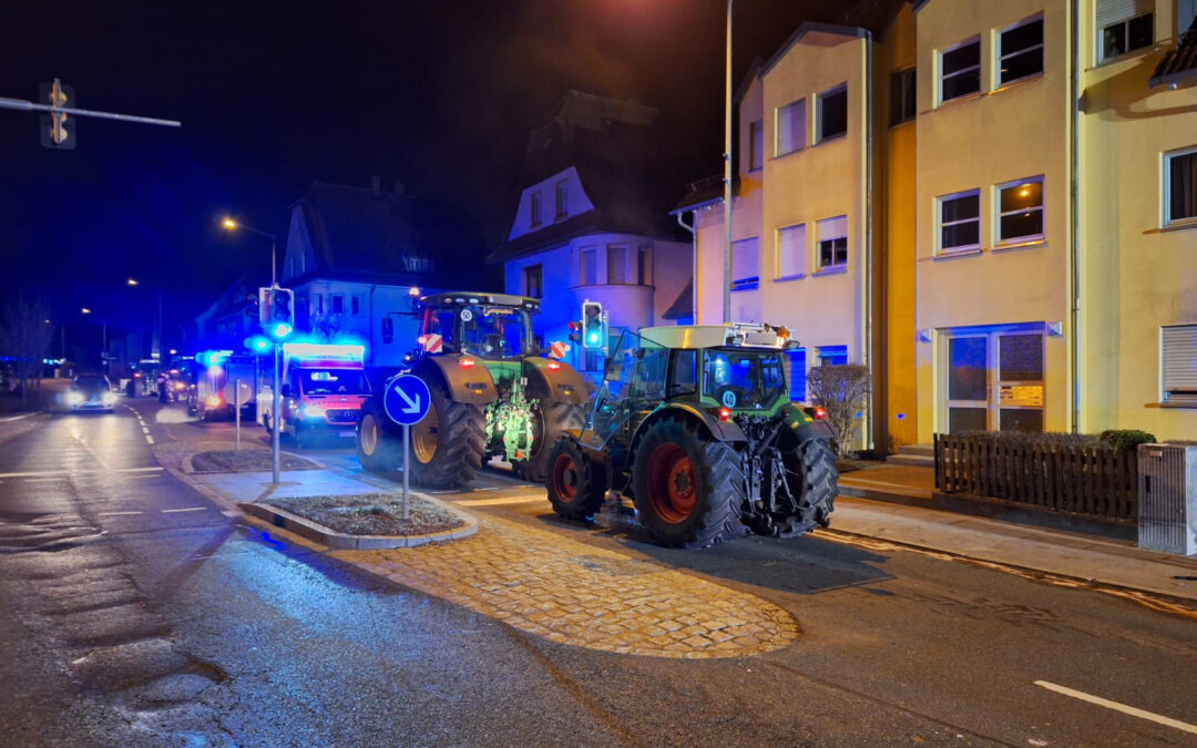 Verkehrsunfall mit zwei Traktoren