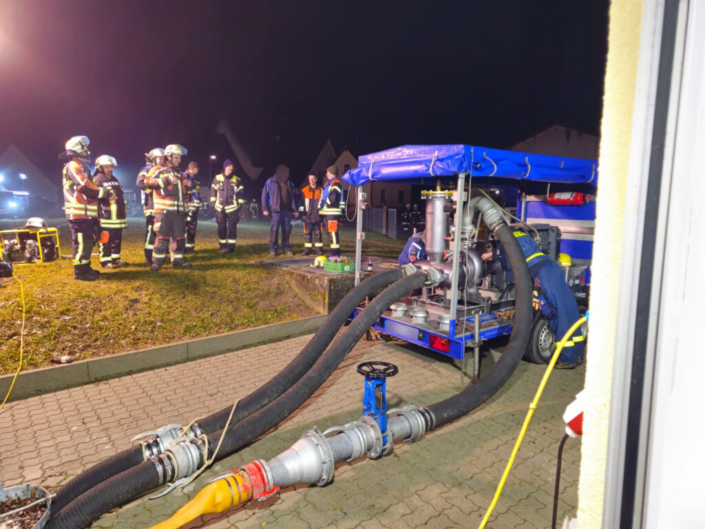 Wasser in Gebäude 1 – Feuerwehr Forth FF Forth Einsatz 20260211 1 – Feuerwehr Forth